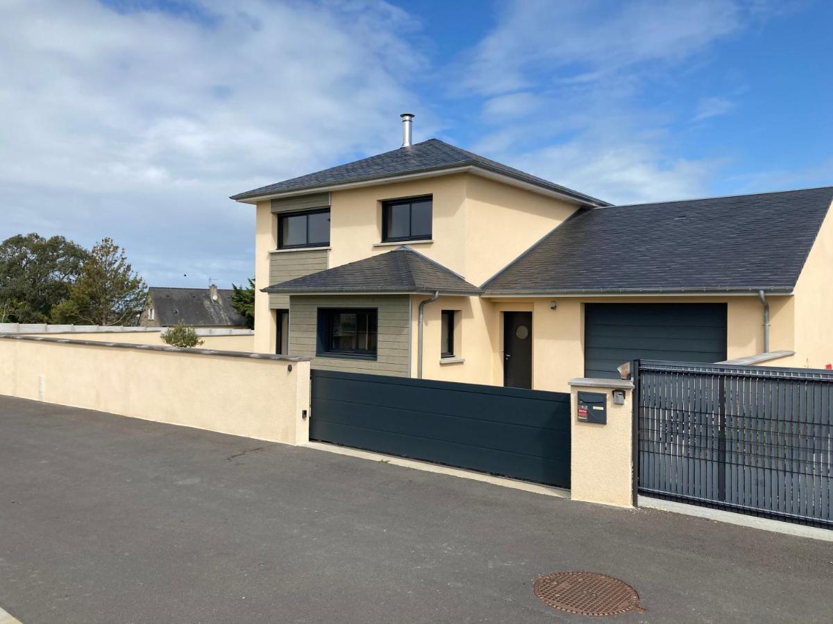 Beach House Gouville-sur-Mer Екстериор снимка